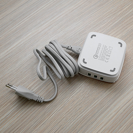 Зарядное устройство сетевое с шестью USB входами 7А Ldnio A6704 (быстрая зарядка QC 2.0) белое