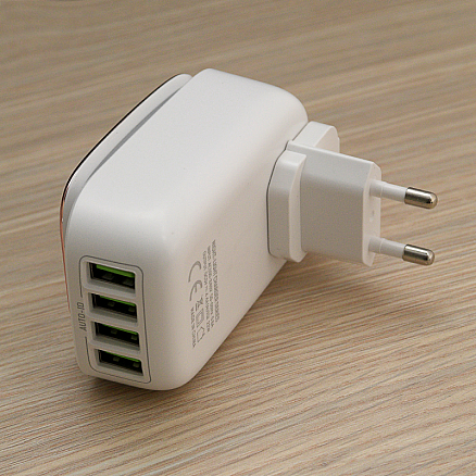 Зарядное устройство сетевое с четырьмя USB входами 4.4А, ночником и MicroUSB кабелем Ldnio A4405 белое