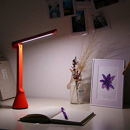 Лампа светодиодная настольная беспроводная складная Xiaomi Yeelight YLTD11YL красная
