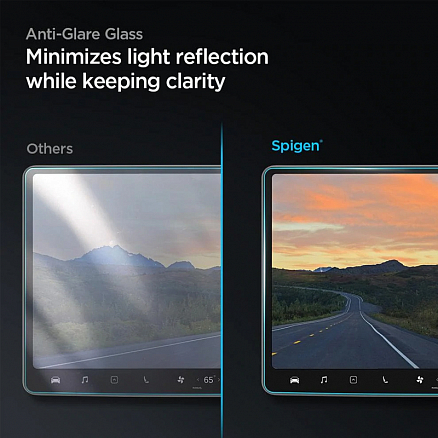 Защитное стекло для экрана мультимедиа системы автомобиля Tesla Model 3, Model Y Spigen EZ FIT прозрачное